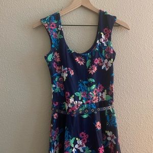 Small floral junior dress